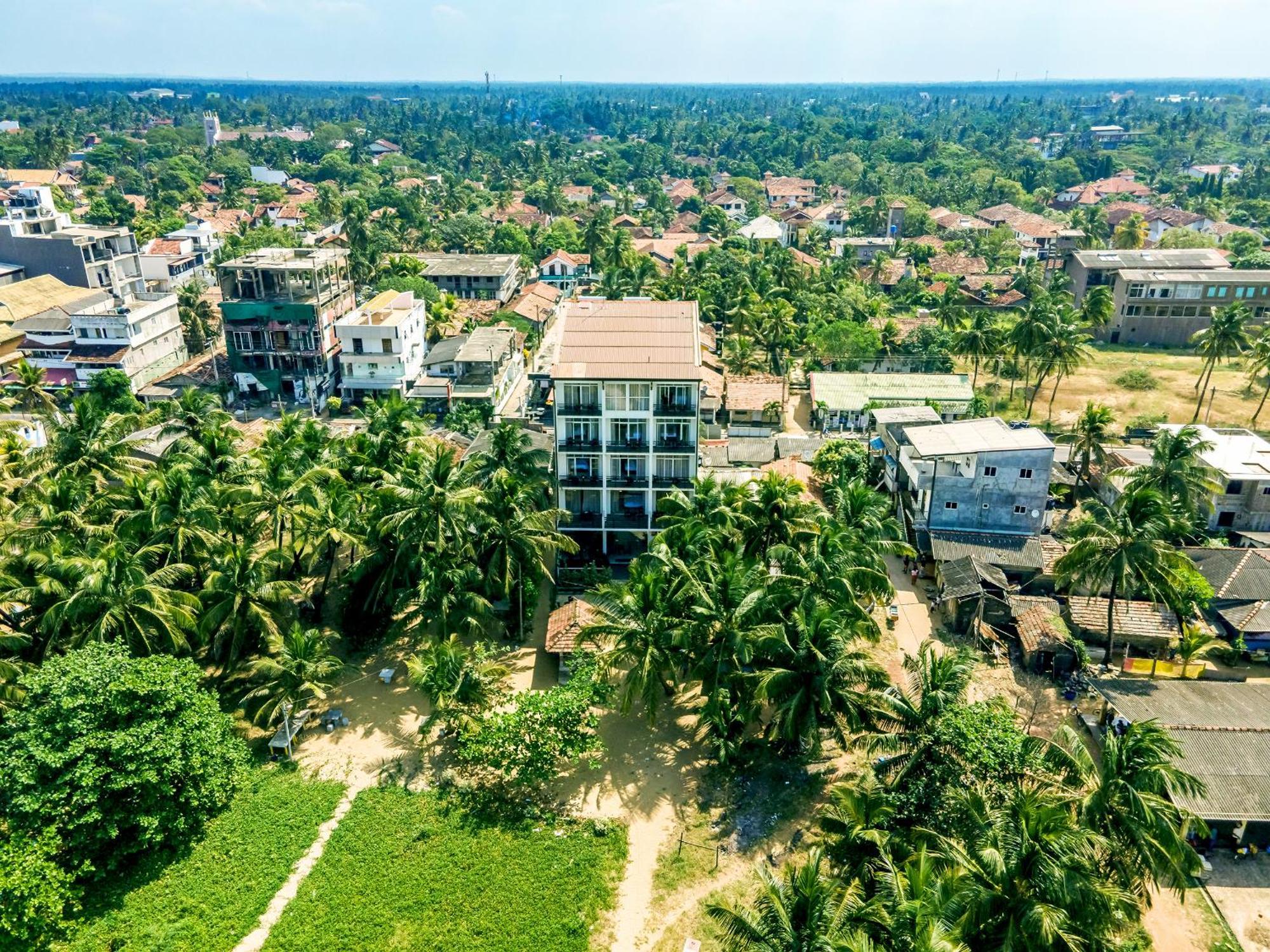 Beverly Beach Негомбо Екстер'єр фото
